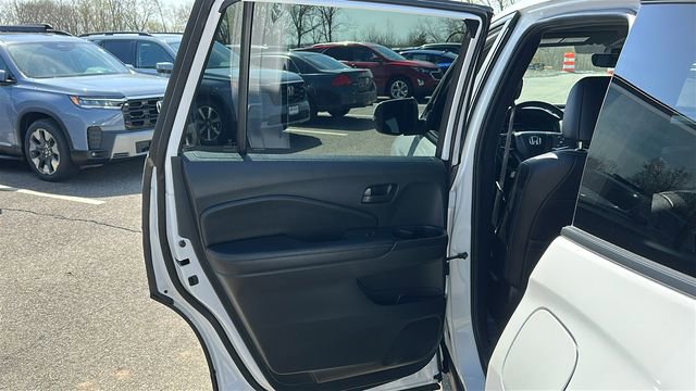Used 2023 Honda Passport EX-L image 23