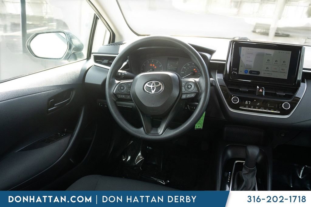 Used 2024 Toyota Corolla LE image 5