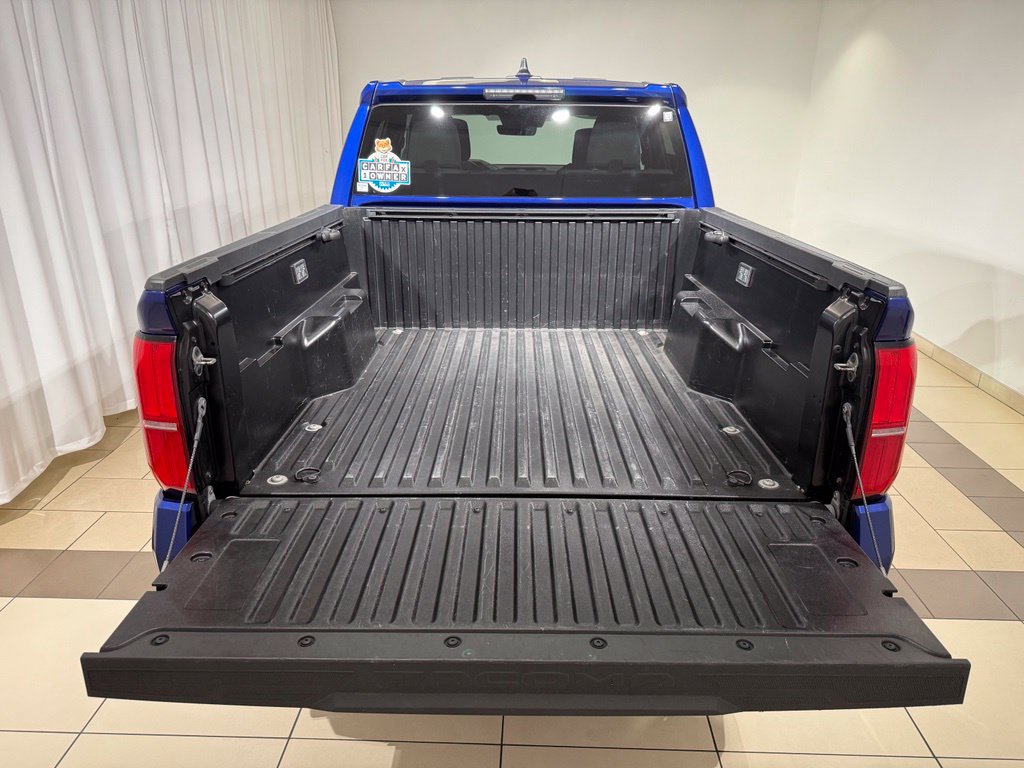 Used 2024 Toyota Tacoma TRD Off-Road AWD/4WD image 11
