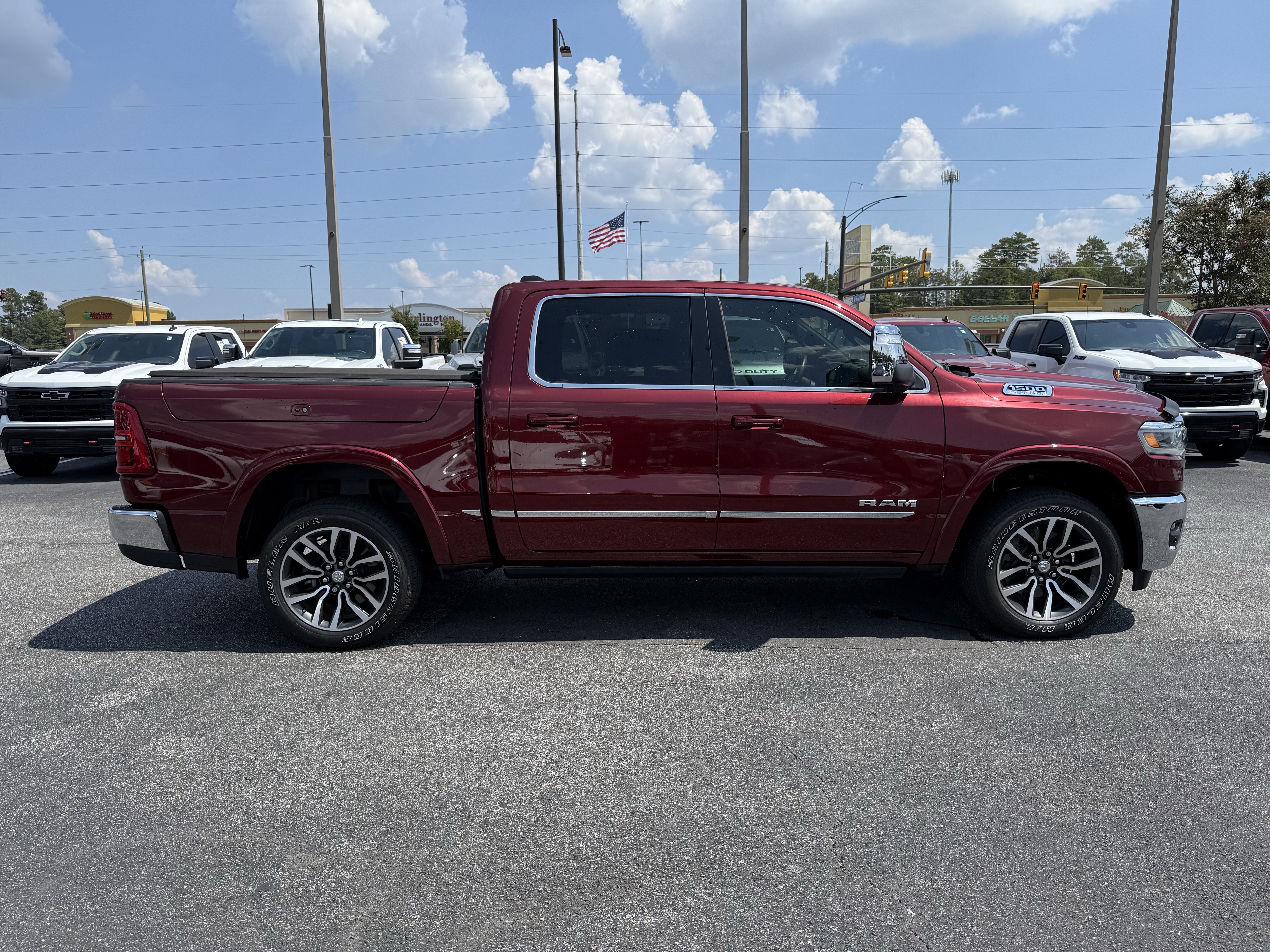 Used 2025 RAM 1500 Limited w/ Trailer Tow Group AWD/4WD image 11