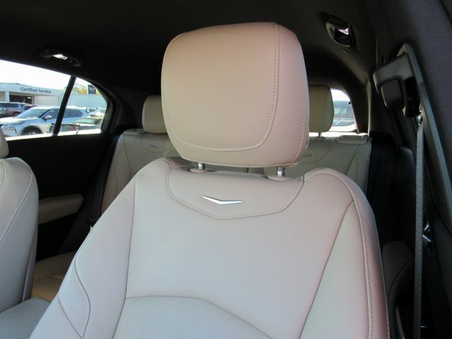 Used 2024 Cadillac XT4 Premium Luxury w/ Technology Package image 11