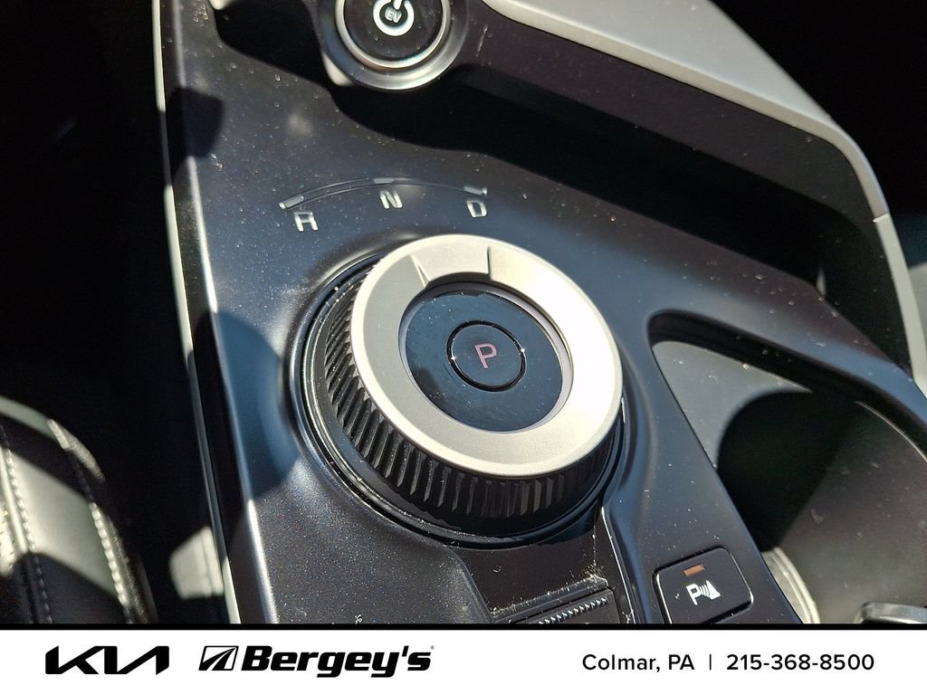 Certified 2025 Kia EV6 Wind AWD/4WD image 17