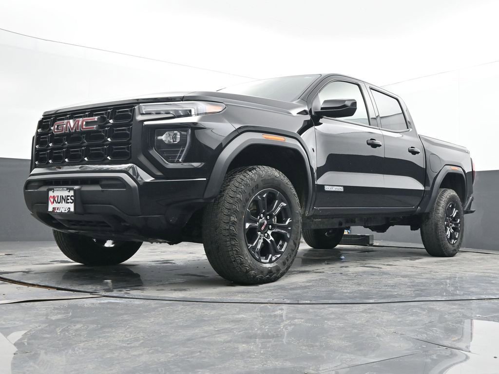 Used 2025 GMC Canyon Elevation image 64