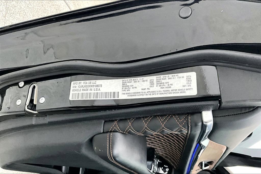 Used 2021 Jeep Grand Cherokee L Summit w/ Luxury Tech Group V image 44