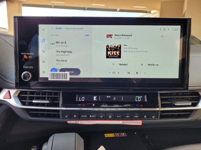 New 2026 Toyota Sienna Platinum AWD/4WD image 11