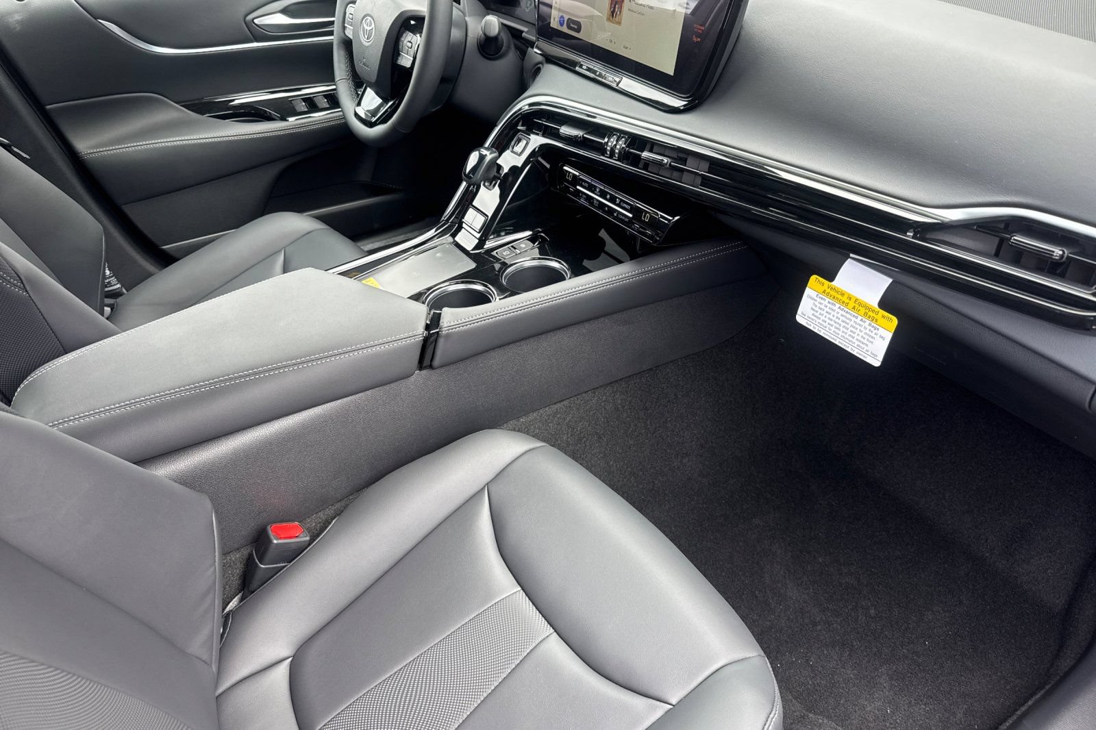 New 2026 Toyota Mirai RWD image 16