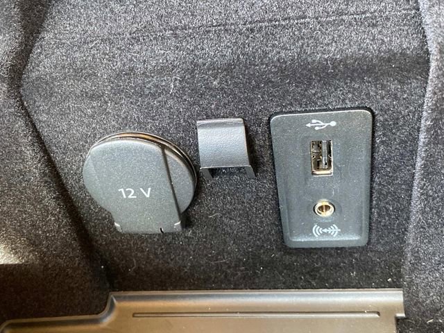 Used 2019 Porsche Panamera image 28