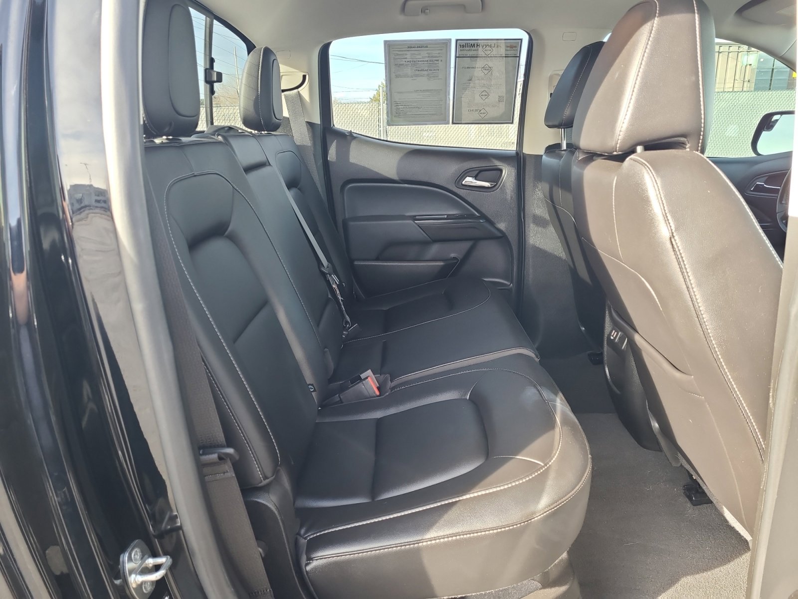 Used 2022 Chevrolet Colorado Z71 w/ Z71 Midnight Edition image 28