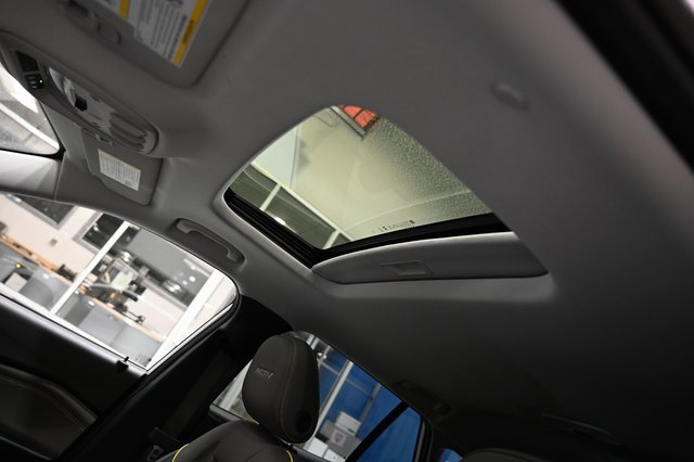 New 2026 Chevrolet Trax ACTIV w/ Sunroof Package image 19