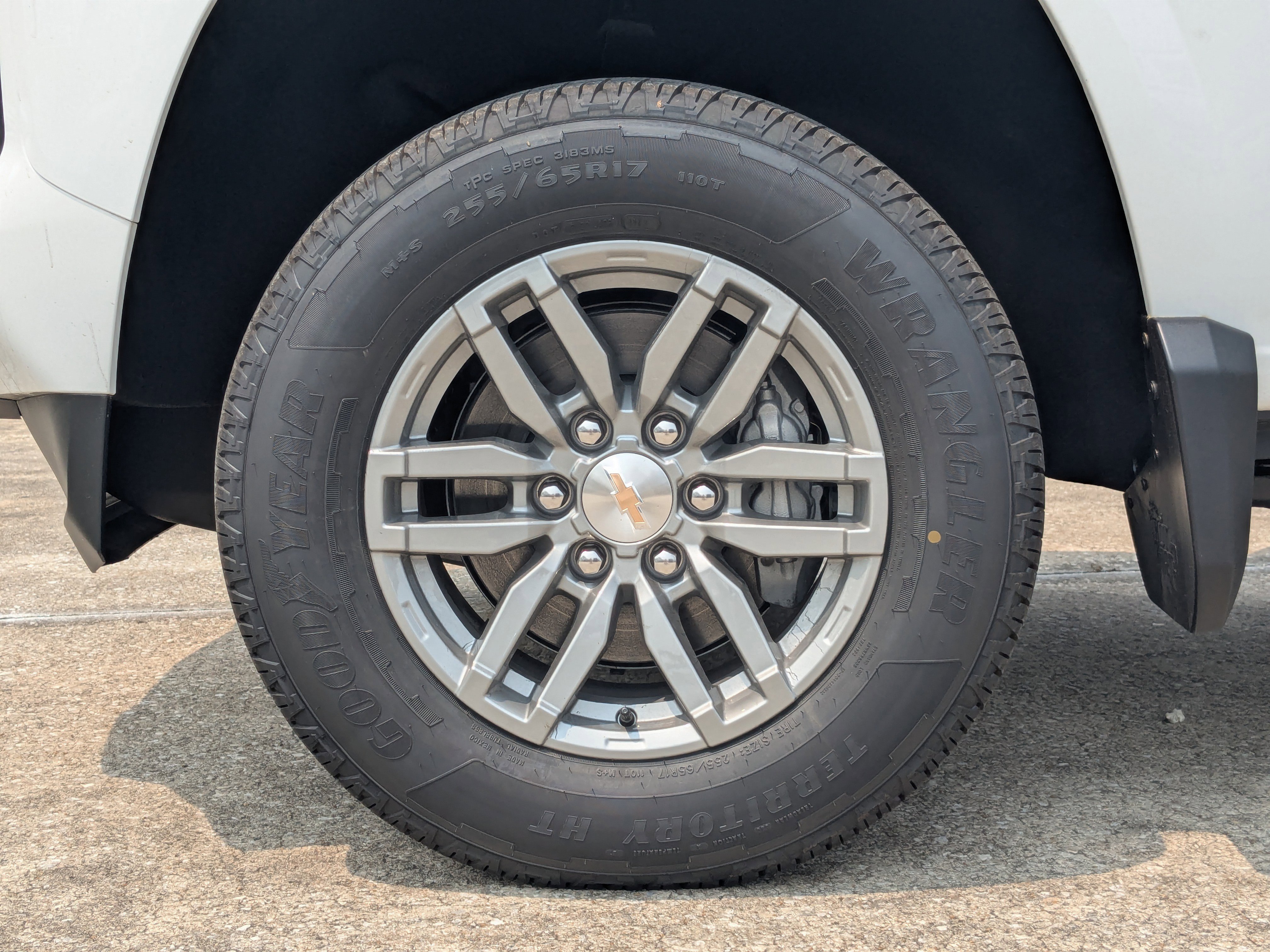 Used 2024 Chevrolet Colorado LT w/ LT Convenience Package II image 25