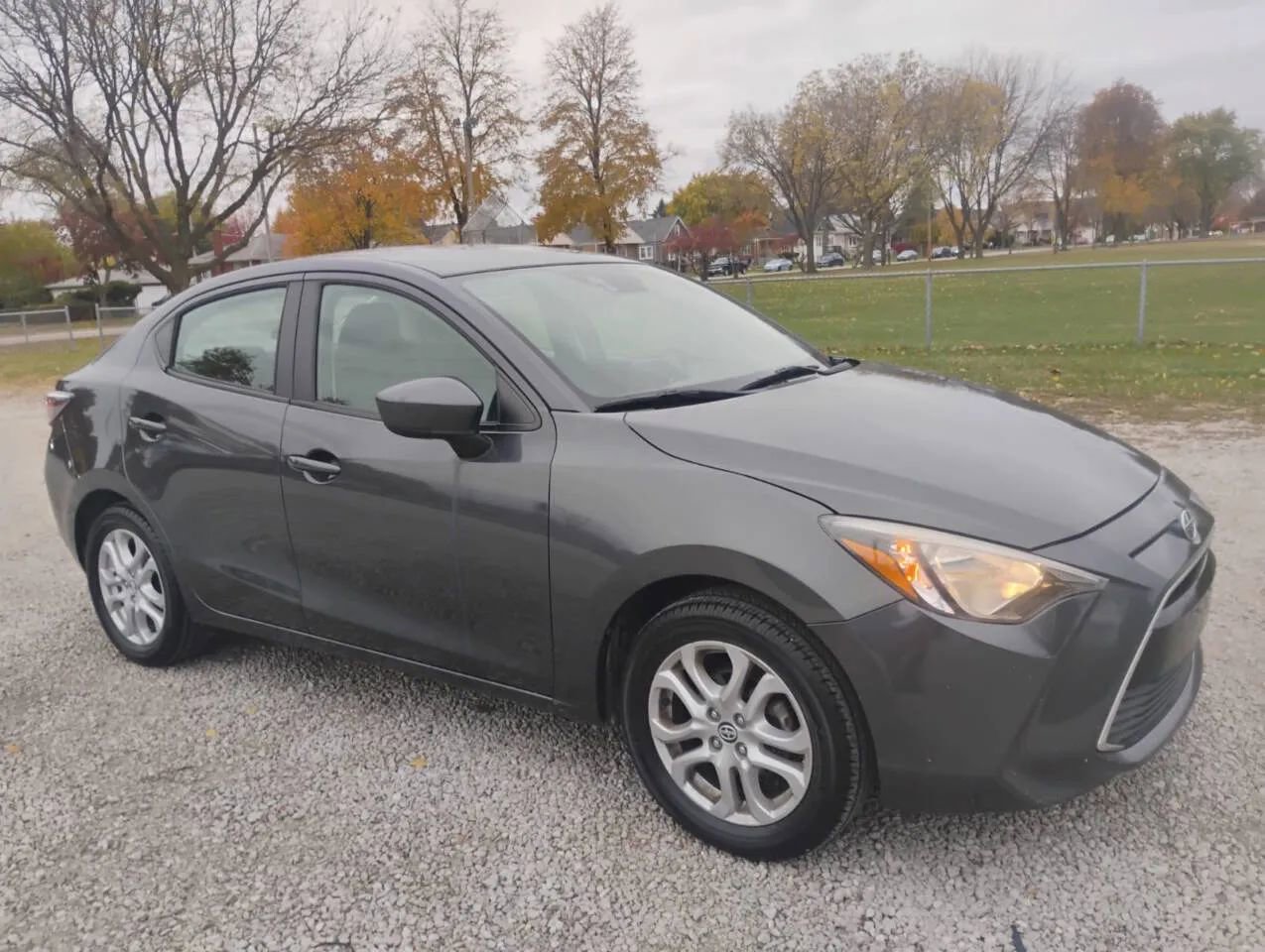 Used 2016 Scion iA image 3