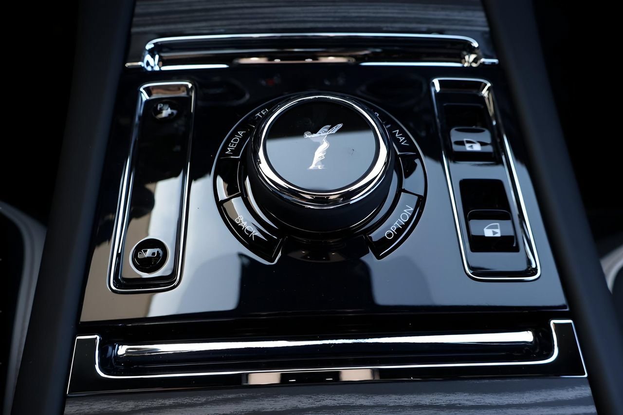 New 2026 Rolls-Royce Spectre AWD/4WD image 28