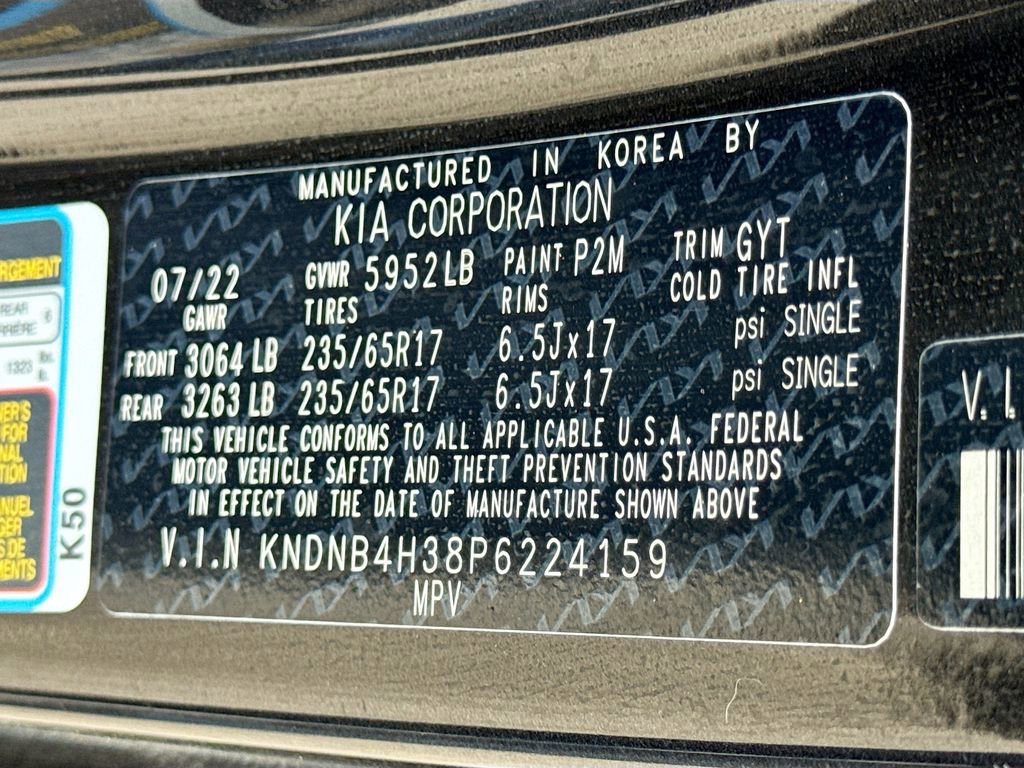 Used 2023 Kia Carnival LX image 42