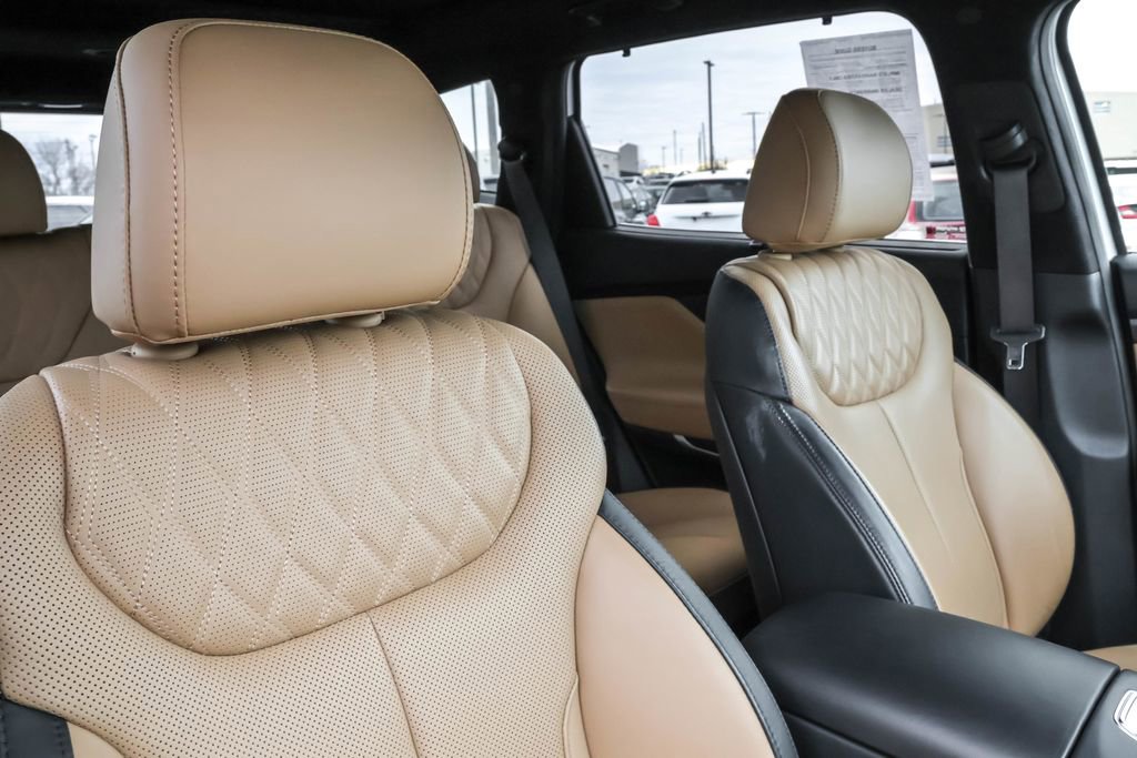 Used 2023 Hyundai Santa Fe Calligraphy image 38