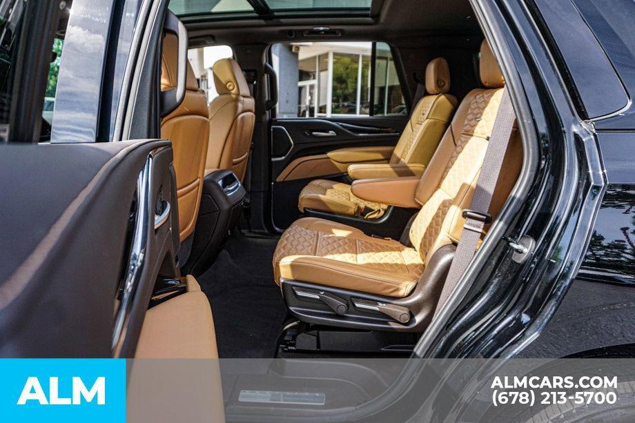 Used 2024 Cadillac Escalade Sport AWD/4WD image 23
