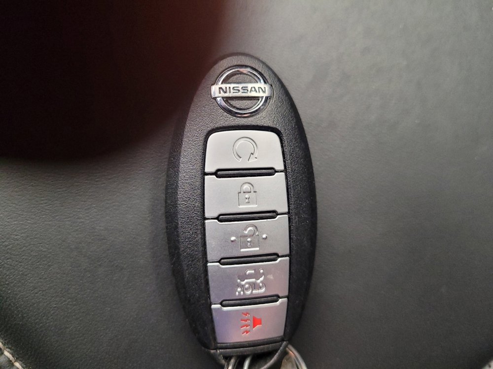 Used 2016 Nissan Maxima Platinum FWD image 32