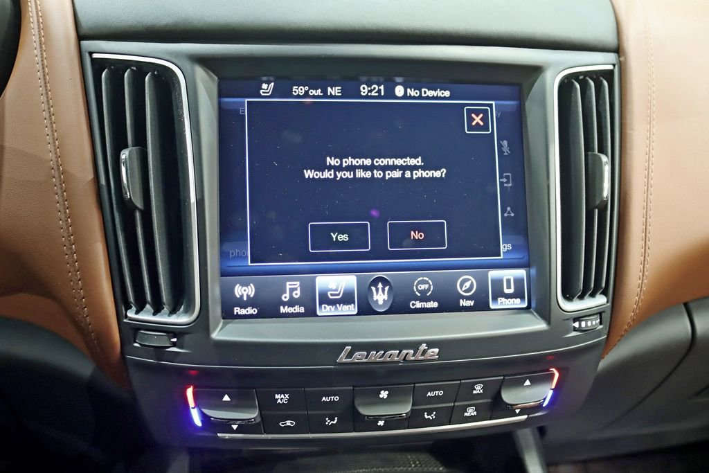 Used 2020 Maserati Levante GranSport image 23