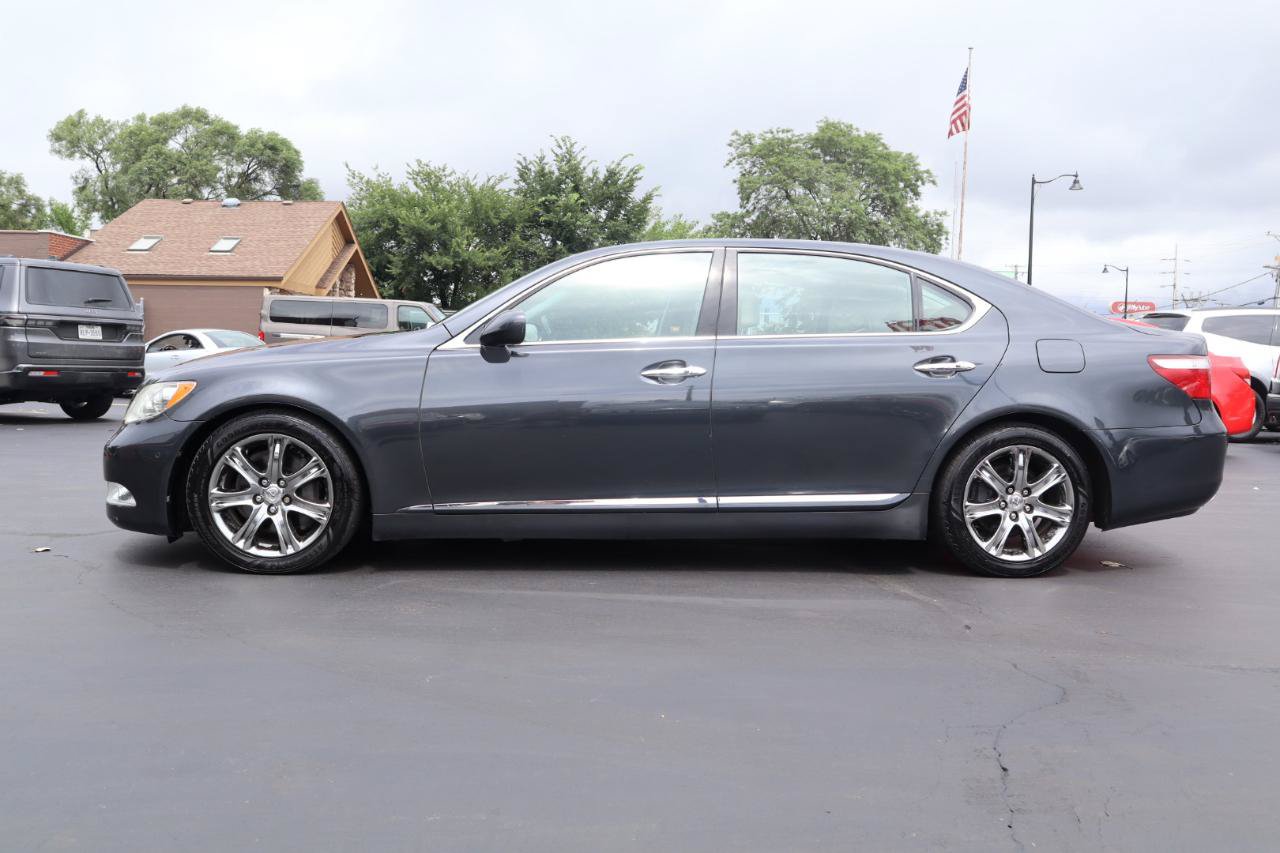 Used 2007 Lexus LS 460 L RWD image 2