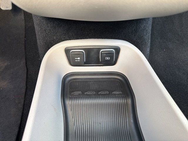 Used 2021 Chrysler Pacifica Touring-L FWD image 20