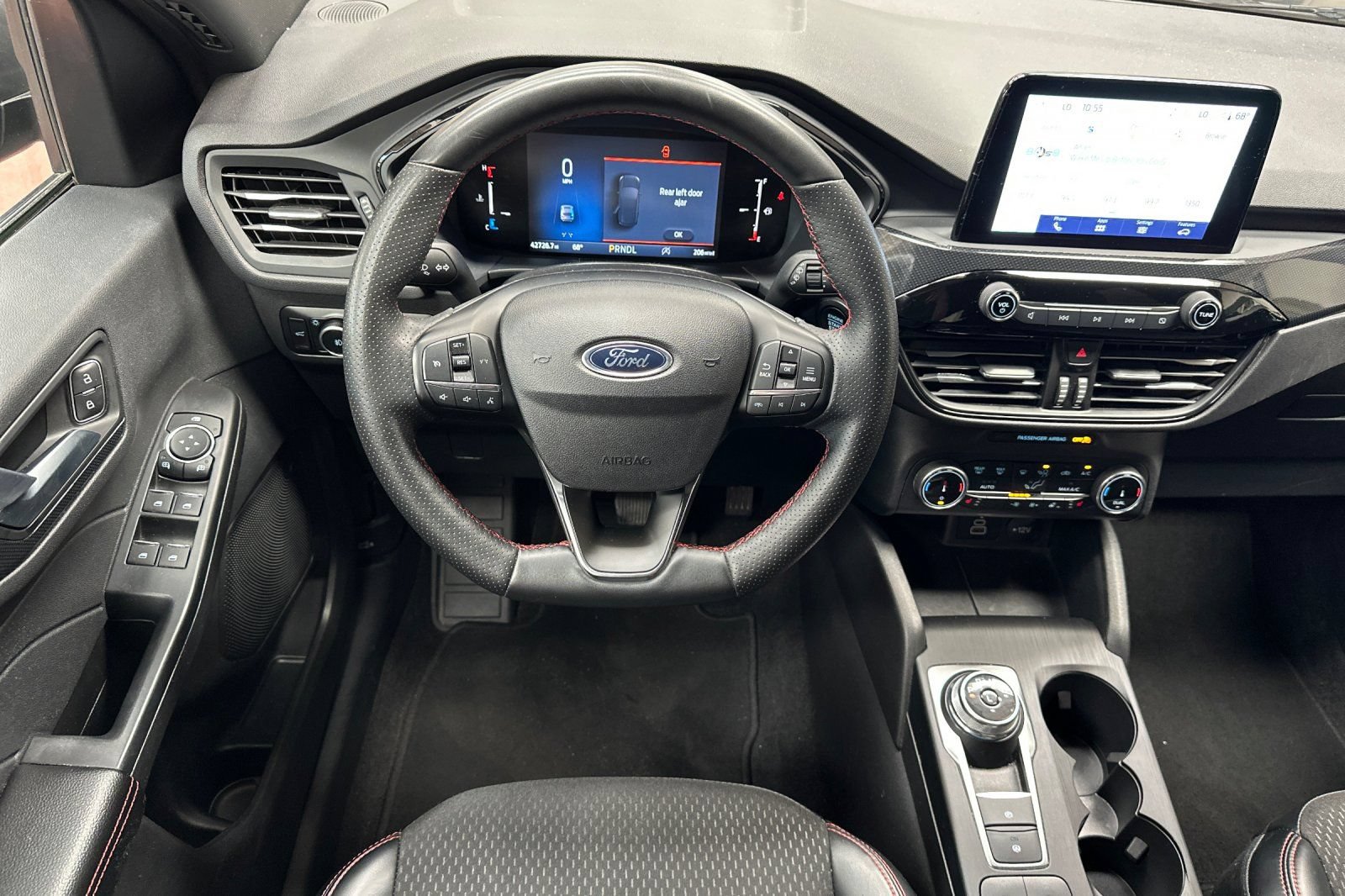 Used 2025 Ford Escape ST-Line Select AWD/4WD image 19