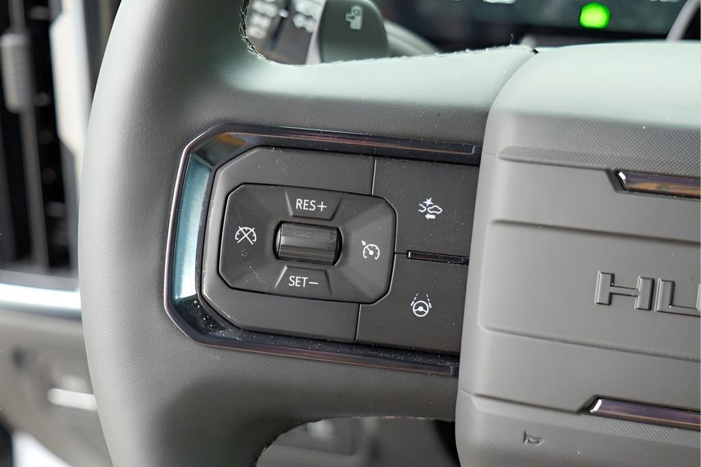 New 2026 GMC Hummer EV 4x4 Crew Cab w/ LPO, Dark Essentials Package image 11