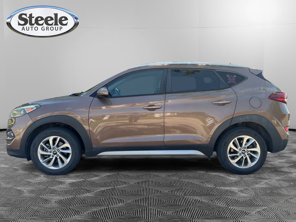 Used 2017 Hyundai Tucson SE FWD image 2