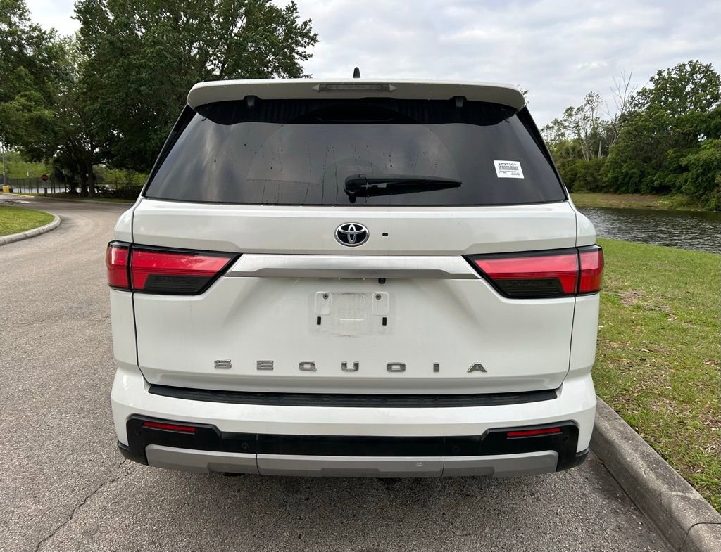 Used 2024 Toyota Sequoia Capstone image 4