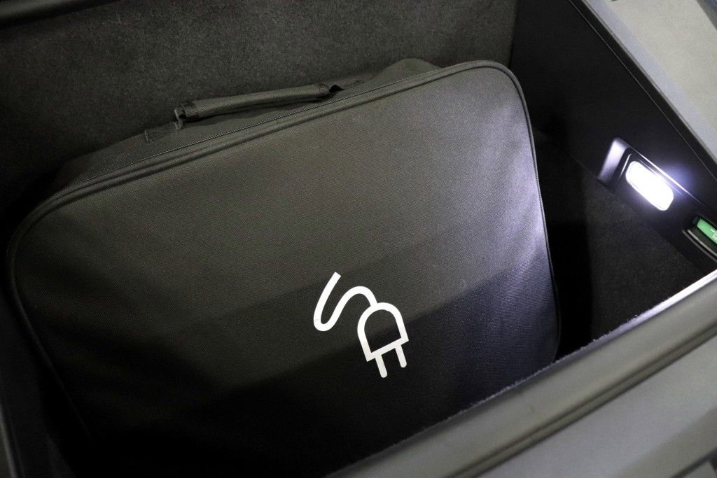 Used 2020 Porsche Taycan 4S image 84