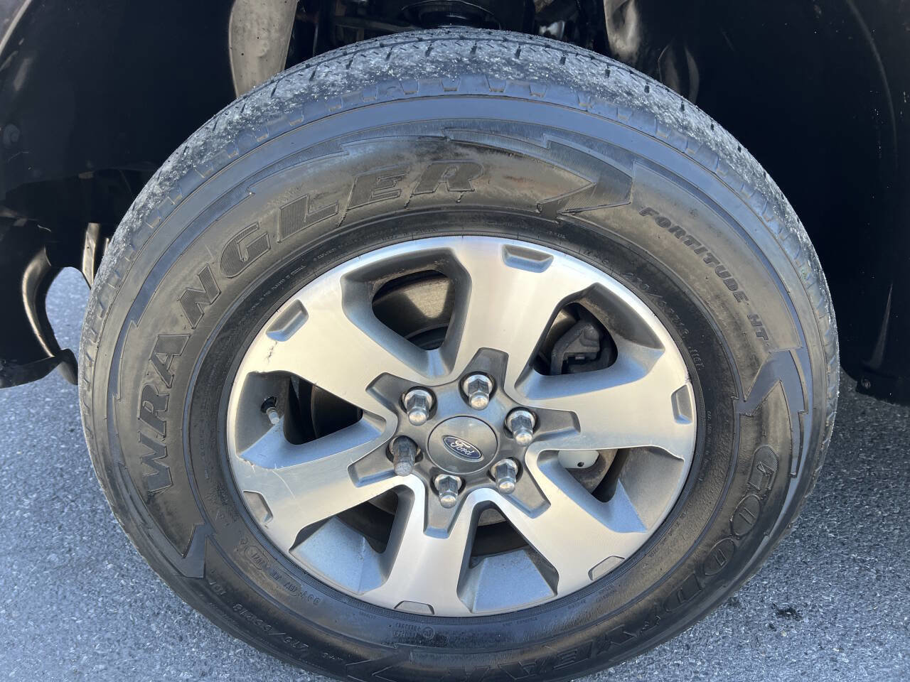 Used 2013 Ford F150 STX w/ Mid Equipment Group AWD/4WD image 18