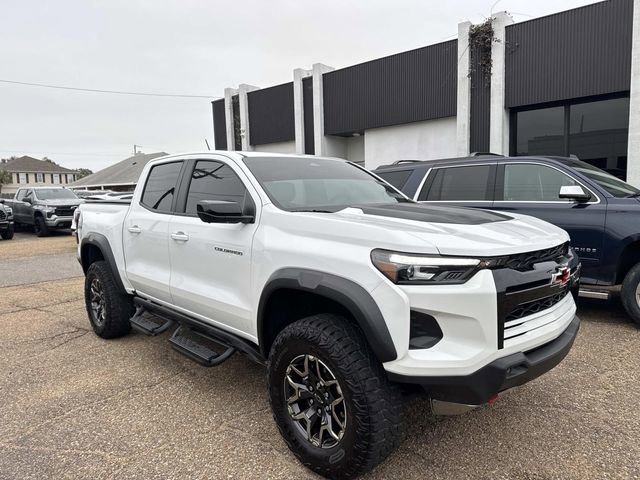 Used 2024 Chevrolet Colorado ZR2 w/ ZR2 Convenience Package III AWD/4WD image 4