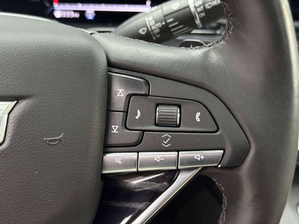 Used 2022 Cadillac Escalade Sport w/ Touring Package AWD/4WD image 31