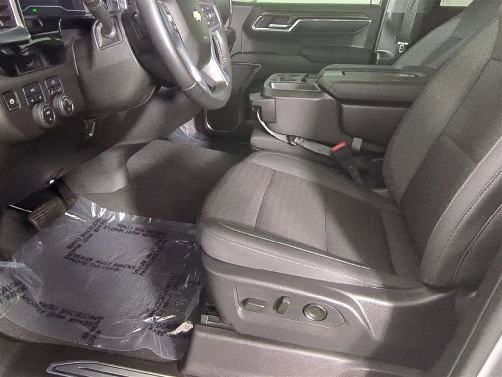 Used 2024 Chevrolet Silverado 1500 LT image 19