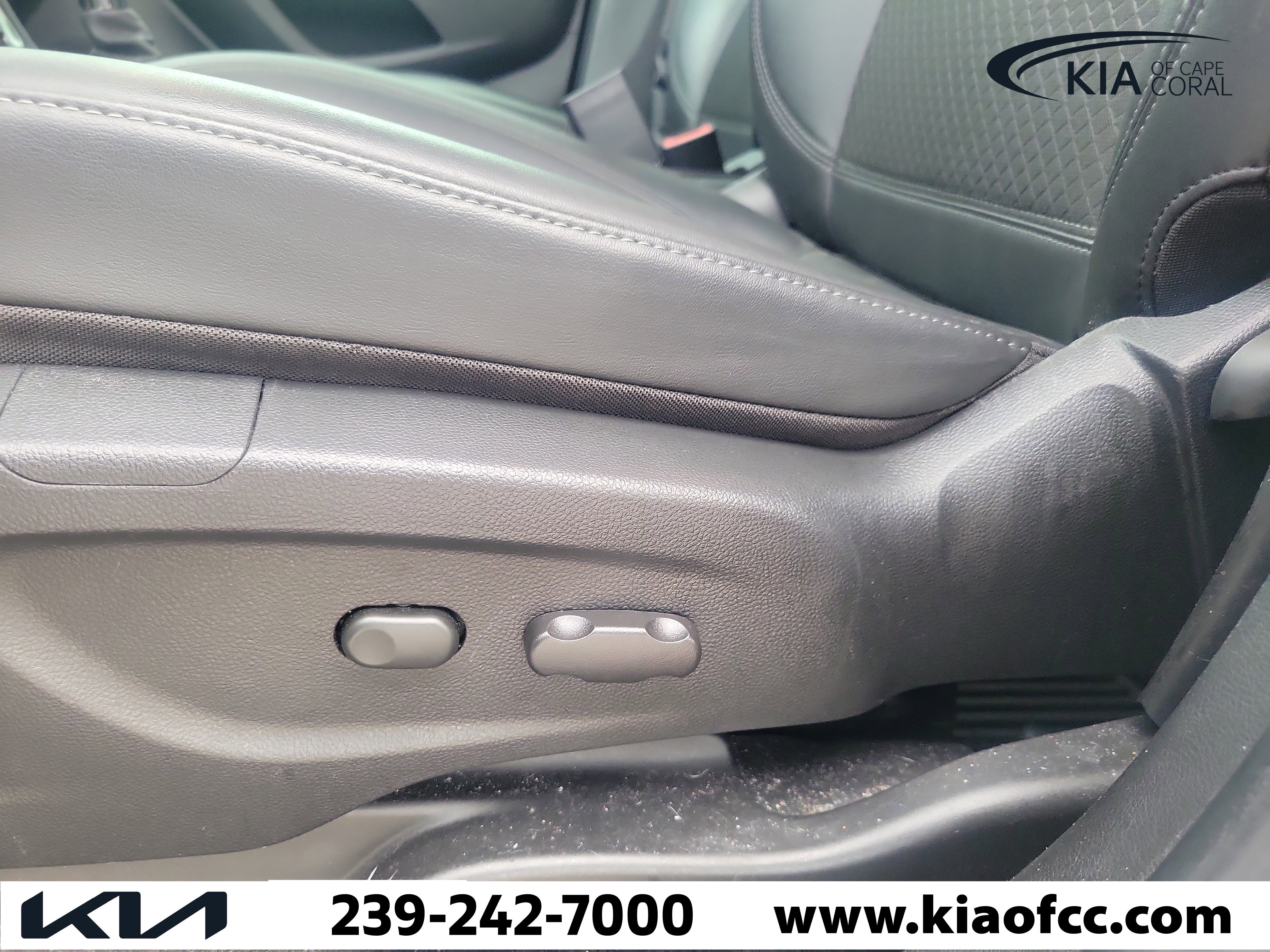 Used 2022 Buick Encore Preferred w/ Safety Package AWD/4WD image 19