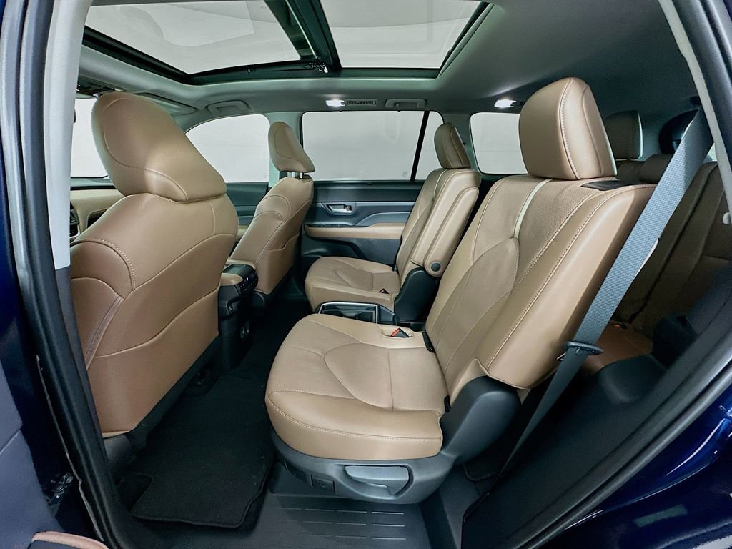 Certified 2026 Toyota Grand Highlander Platinum image 25