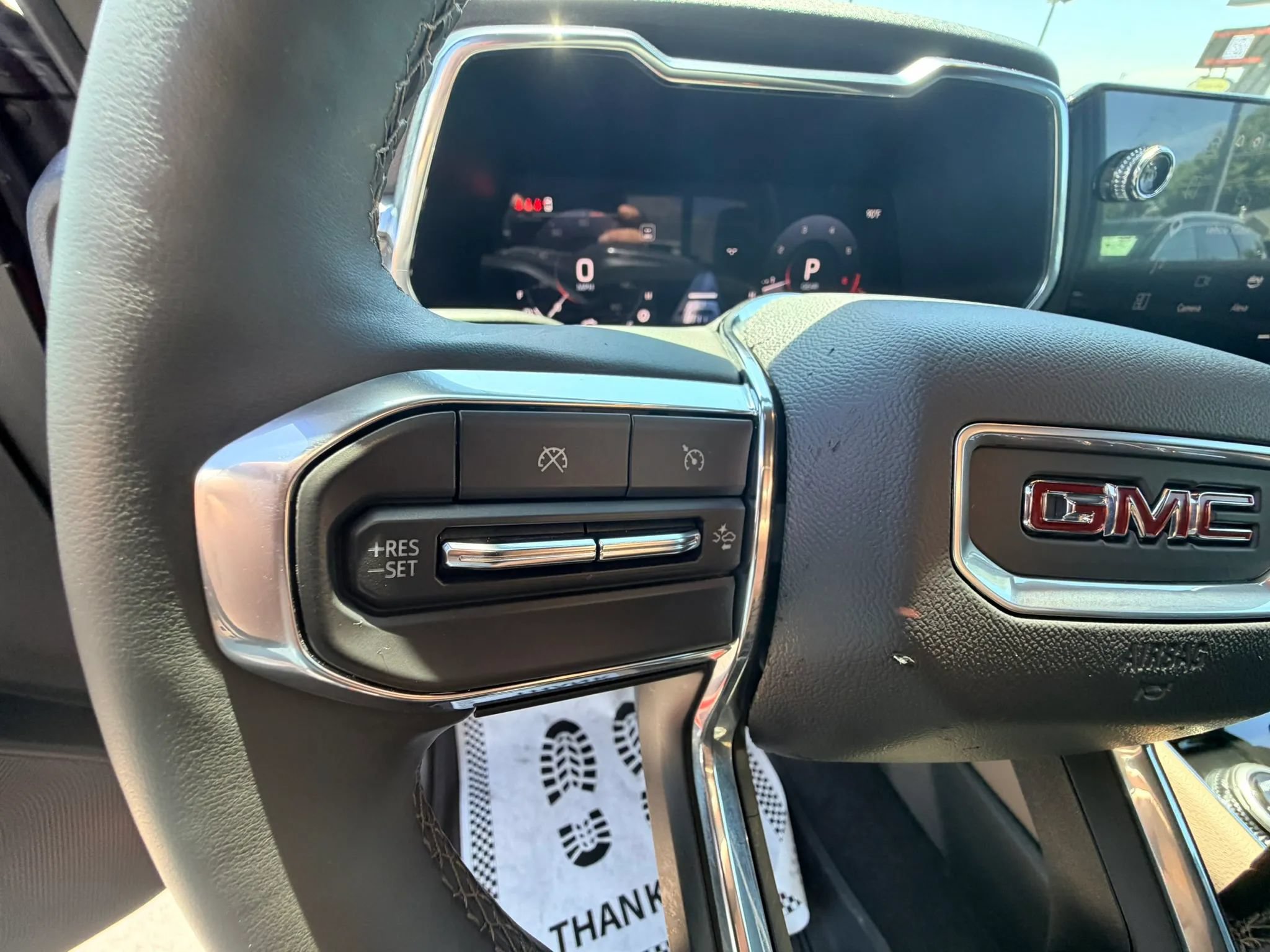 Used 2025 GMC Canyon Denali AWD/4WD image 14