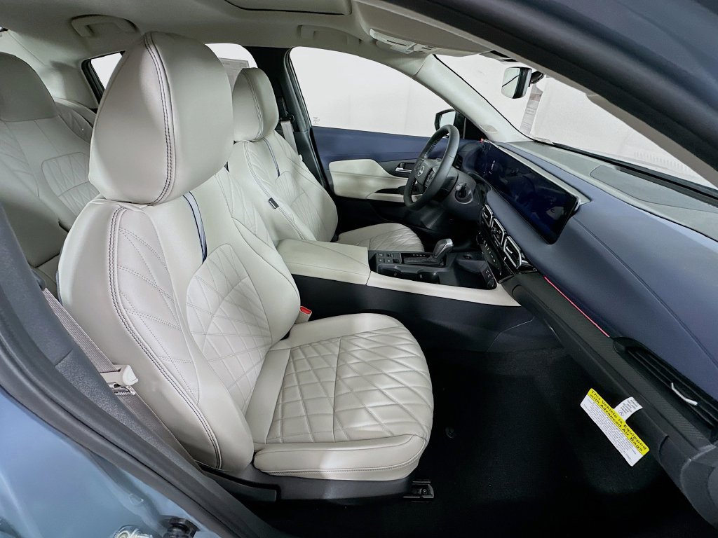 New 2026 Nissan Sentra SL w/ Floor Mat Package FWD image 35