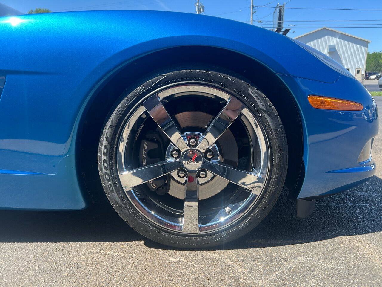 Used 2010 Chevrolet Corvette Coupe w/ 1LT RWD image 39