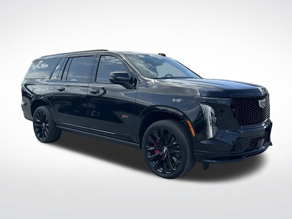 Used 2026 Cadillac Escalade ESV V w/ LPO, ONYX Package AWD/4WD image 5