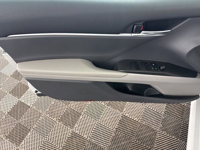 Used 2023 Toyota Camry LE image 20