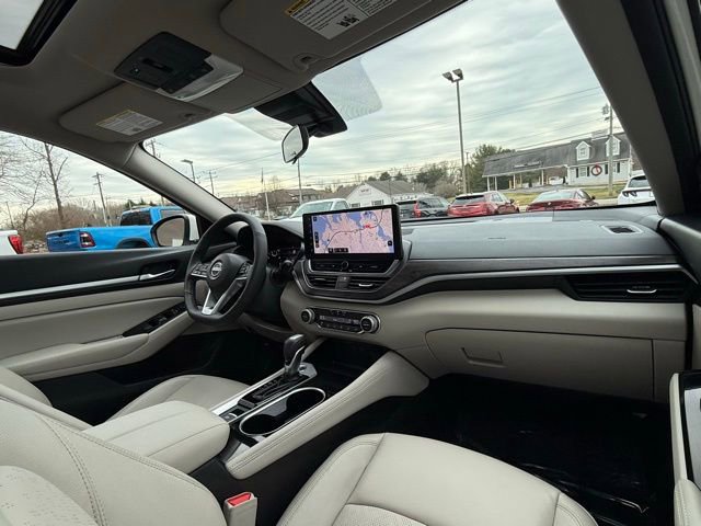 Used 2024 Nissan Altima 2.5 SL image 25