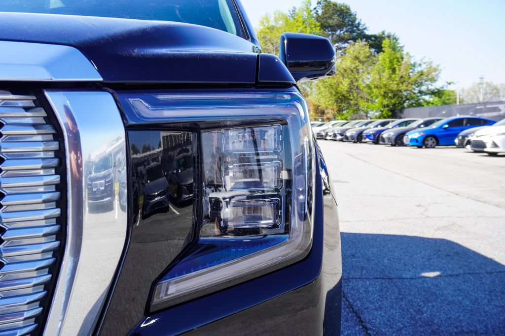 Used 2023 GMC Yukon Denali AWD/4WD image 39