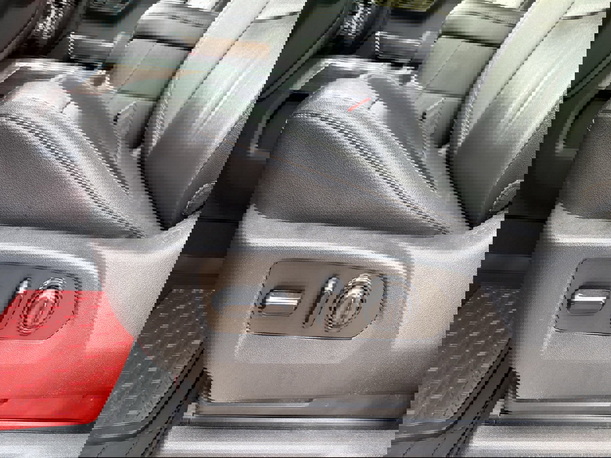 Used 2021 Chevrolet Silverado 1500 LT Trail Boss w/ Convenience Package II image 26