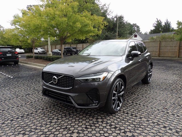Certified 2024 Volvo XC60 B5 Ultimate w/ Protection Package Premier image 3