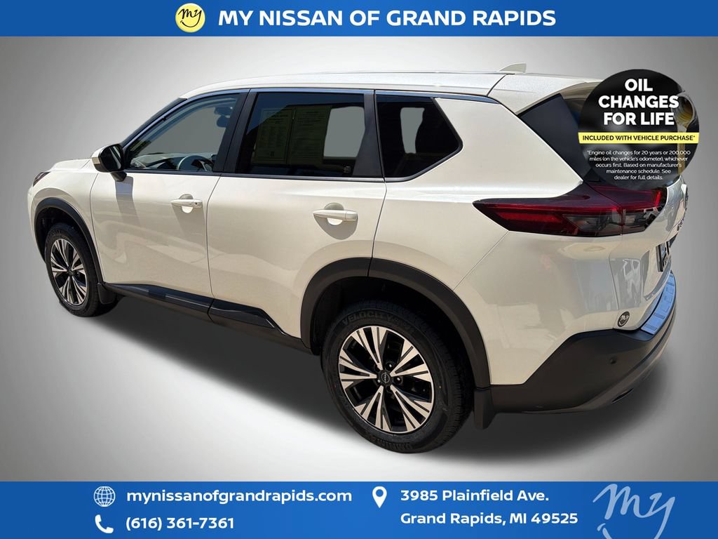 Used 2023 Nissan Rogue SV AWD/4WD image 6