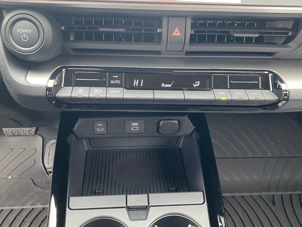 New 2026 Toyota Prius LE image 21