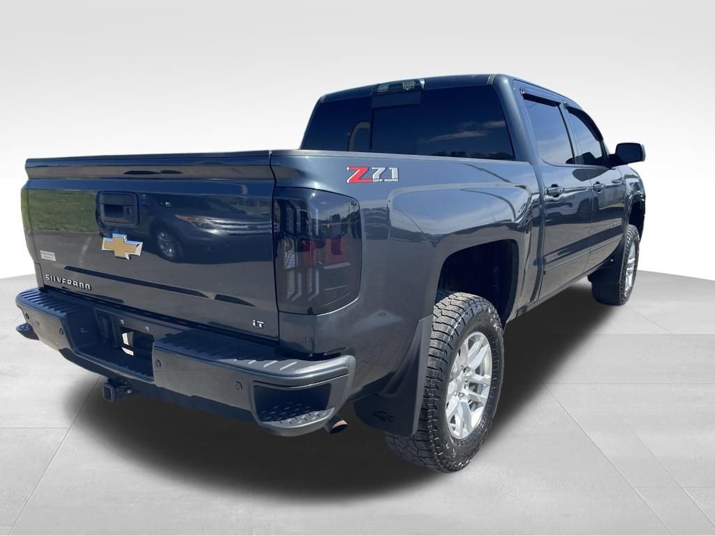 Used 2018 Chevrolet Silverado 1500 LT w/ All Star Edition AWD/4WD image 11