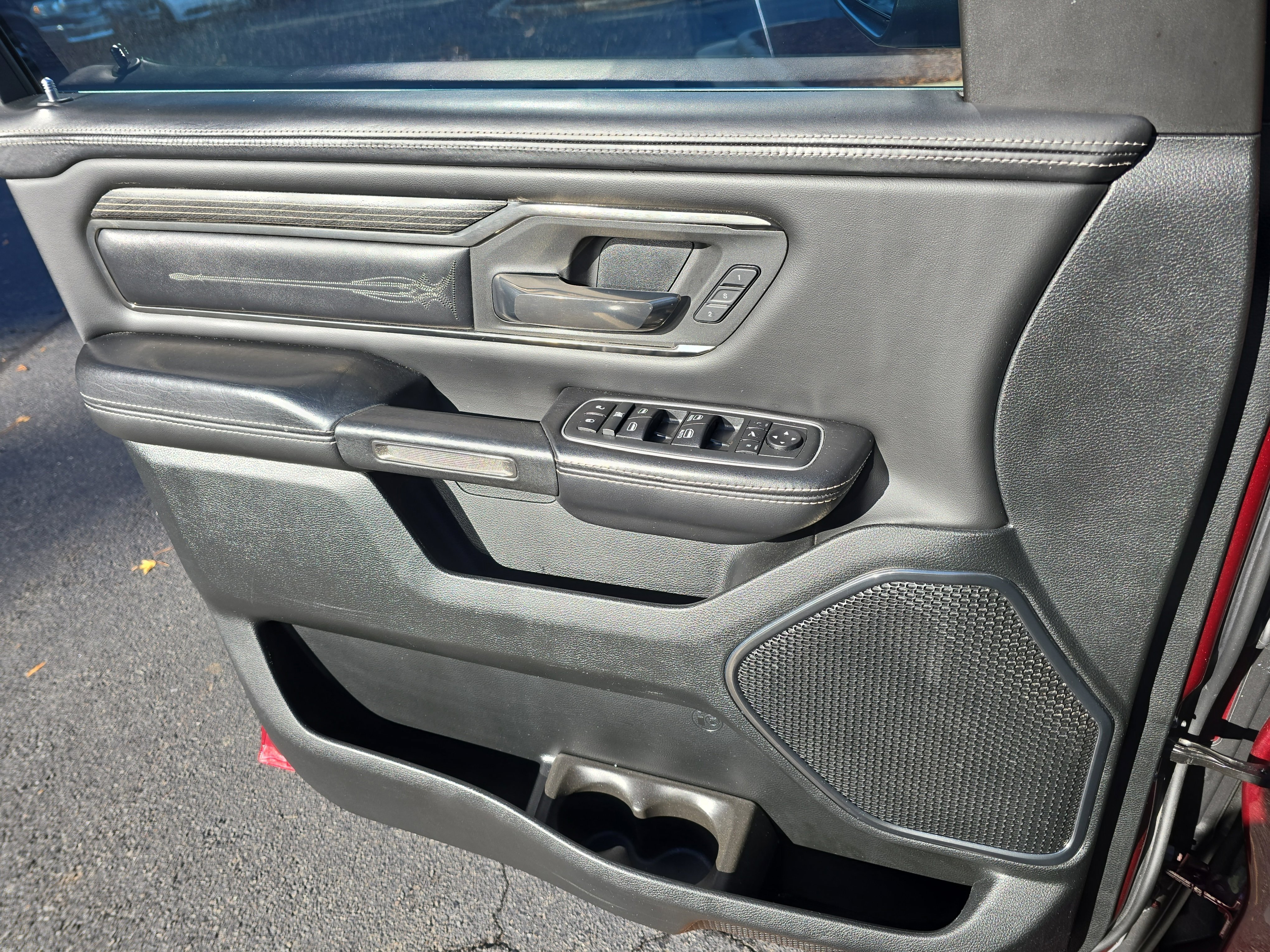 Used 2020 RAM 1500 Limited w/ Body Color Bumper Group image 26