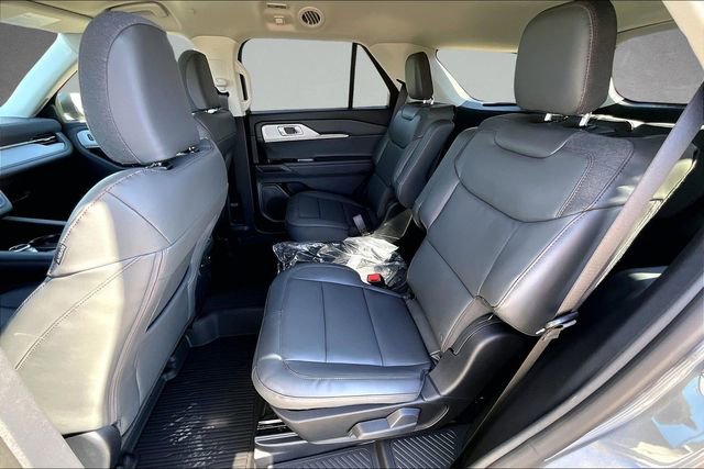 New 2026 Ford Explorer Active w/ Active Comfort Package image 10