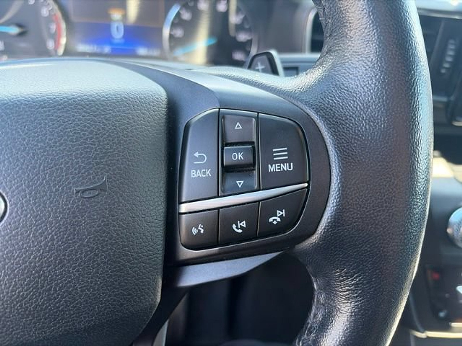 Used 2020 Ford Explorer XLT w/ Equipment Group 202A AWD/4WD image 18