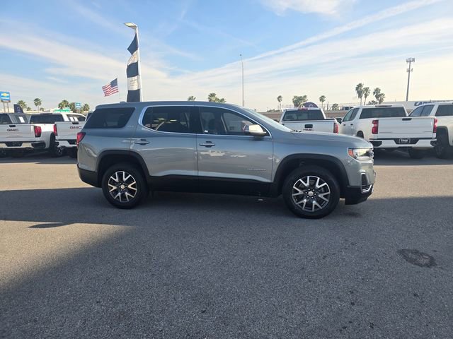Used 2023 GMC Acadia SLE image 4